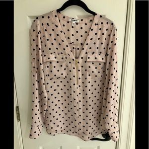 V neck polka dot top
